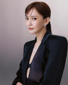 Ivy Chen - Biography