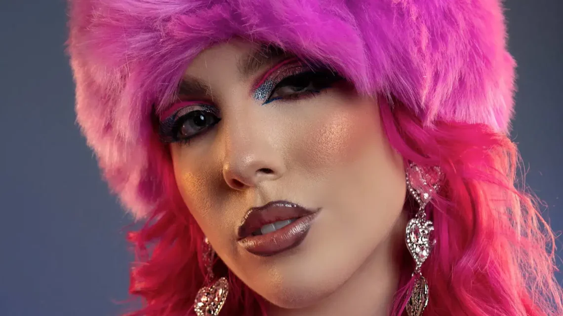 Chrissy Chlapecka Biography: Height, Parents, Partner, Net Worth, Age, Songs, YouTube, Children