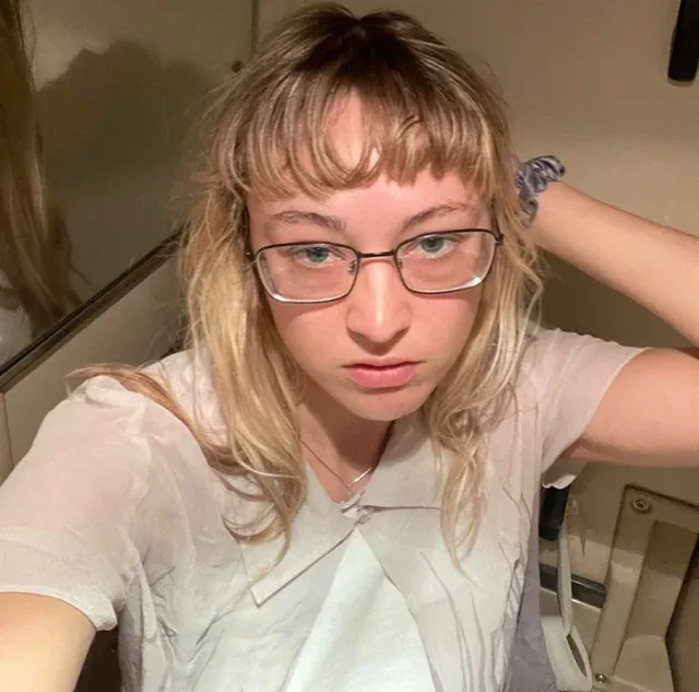 Olivia Scriven - Biography