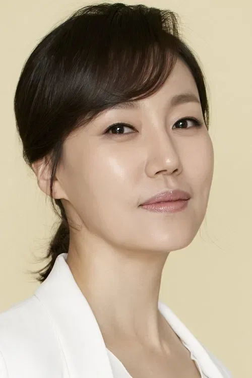 Jin Kyung - Biography