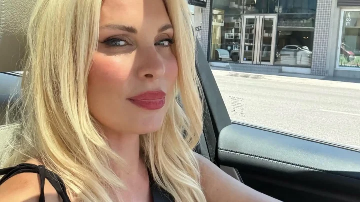 Eleni Menegaki Biography: Parents, Height, Age, Net Worth, Siblings, Occupation, Religion, Children, Husband