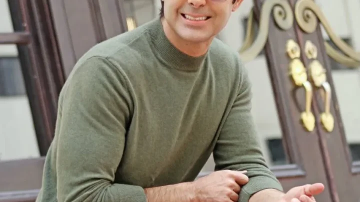 Ernesto D’Alessio Biography: Age, Net Worth, Siblings, Parents, Height, Movies, Children, Wife, Ex-Lovers, Songs 