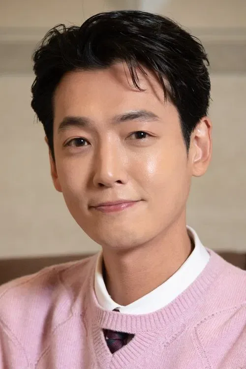 Jung Kyung-ho - Biography