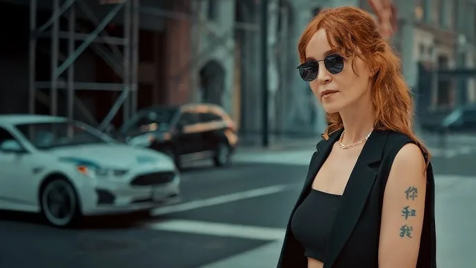 Gülden Biography: Height, Spouse, Net Worth, Siblings, Age, Parents, Songs, Height