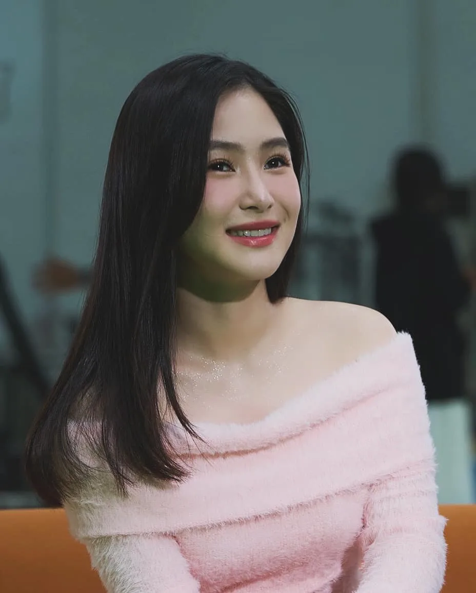 Hương Tràm - Biography