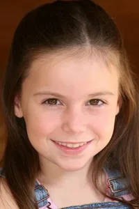 Alyssa Shafer - Biography
