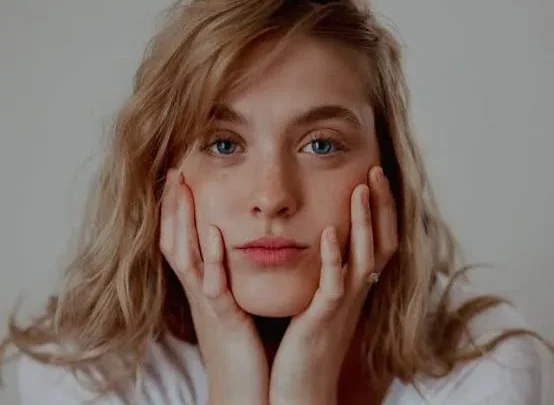 Sophia Münster Biography: Height, Net Worth, Age, Boyfriend, Parents, Movies, Siblings, Songs, TV Shows, Books