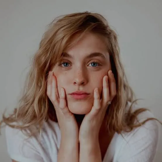 Sophia Münster Biography: Height, Net Worth, Age, Boyfriend, Parents, Movies, Siblings, Songs, TV Shows, Books