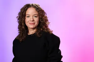 Laura Chinn - Biography