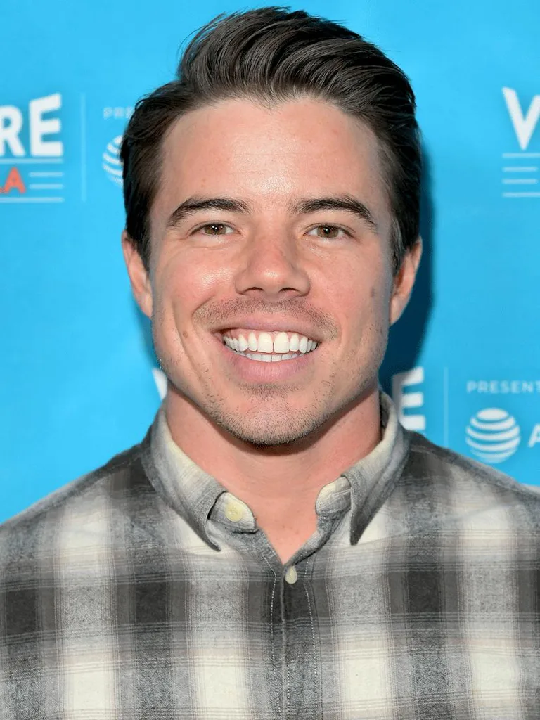 David Hull - Biography