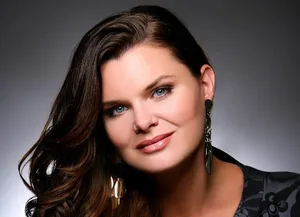 Heather Tom - Biography