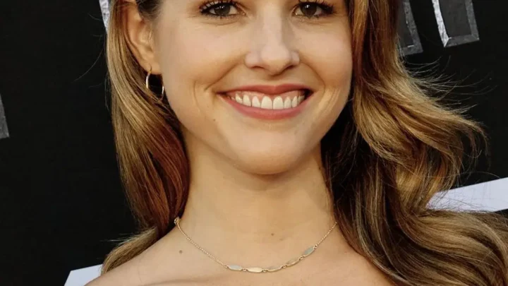 Brytnee Ratledge Biography: Husband, Age, Net Worth, Parents, Height, Kids, Movies & TV Shows