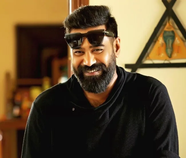 Biju Menon Biography: Net Worth, Wife, Age, Height, Awards, Parents, Siblings, Kids, Movies, Instagram, Nationality