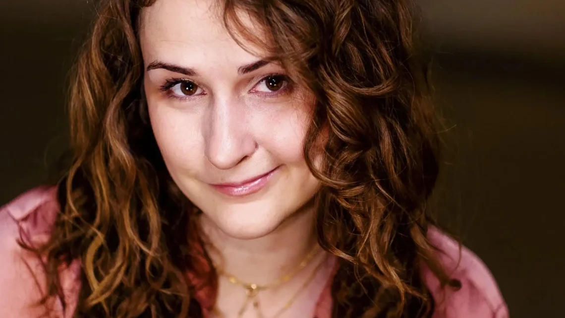 Francesca Marie Smith Biography: Age, Net Worth, Parents, Height, Hey Arnold!, Career, Husband, Awards