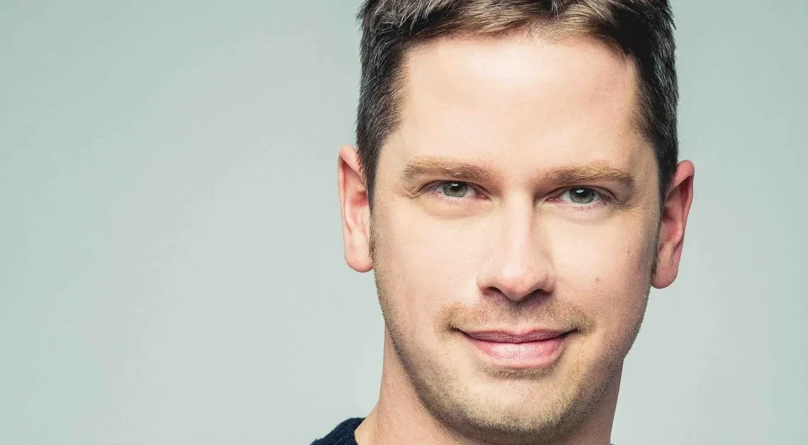 Frédérik Zacharek Biography: Net Worth, Height, Movies, Wife, Awards, Parents, YouTube, Ethnicity