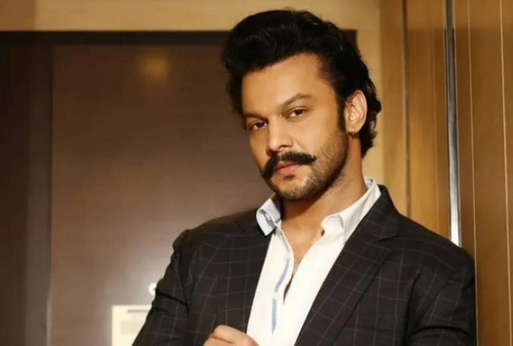 Adinath Kothare - Biography