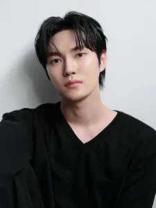Lee Tae-ri - Biography