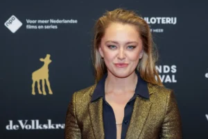 Lisa Zweerman - Biography