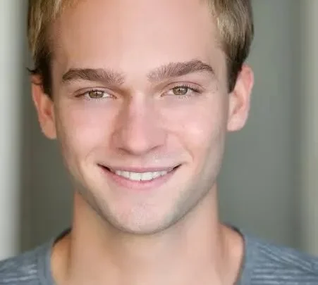Devon Gearhart Biography: Age, Height, Parents, Siblings, Net Worth, Movies & TV Shows
