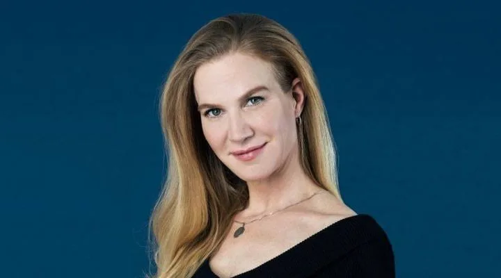 Jeannie Gaffigan Biography: Children, Religion, Husband, Net Worth, Parents, Age, Books,  TV Shows, Height, Nationality