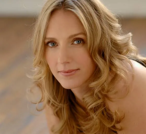 Christina Kirk - Biography