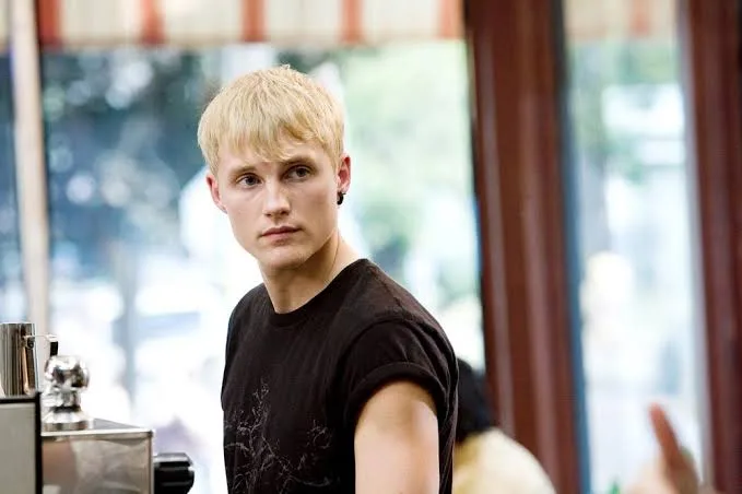Toby Hemingway Biography: Girlfriend, Age, Children, Parents, Net Worth, Movies, Awards, Instagram
