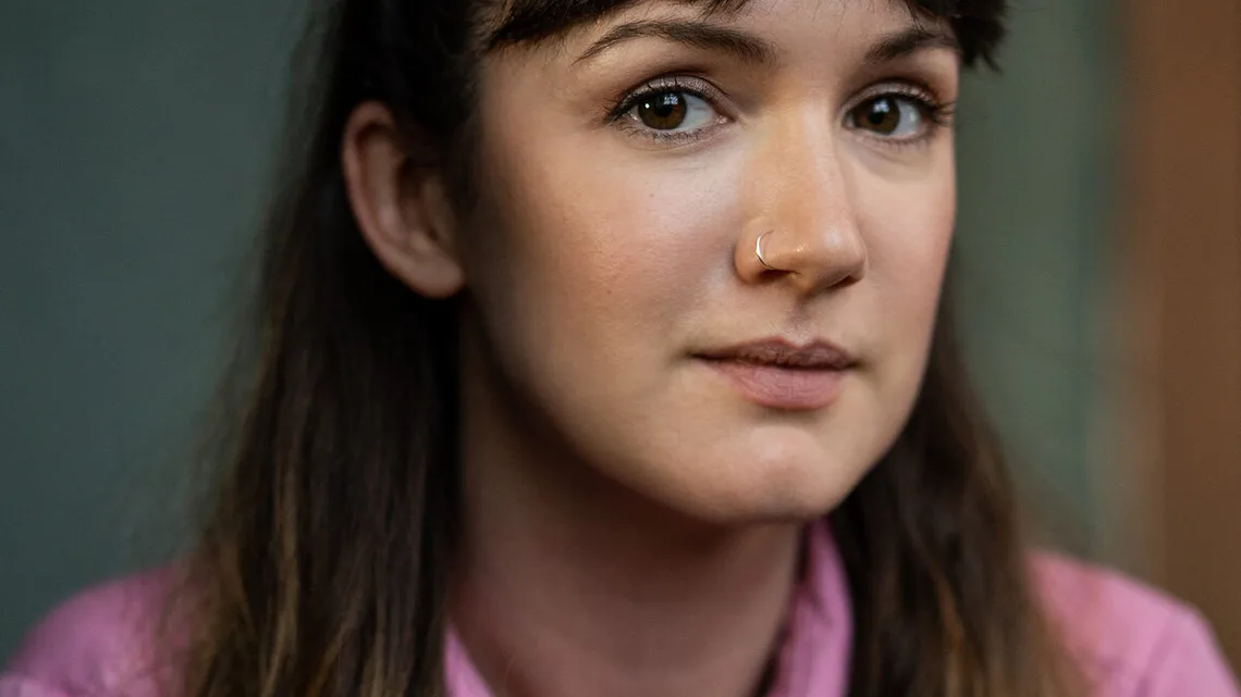 Sara Lloyd-Gregory Biography: Husband, Age, Kids, Net Worth, Parents, Movies & TV Shows, Awards