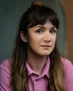 Sara Gregory - Biography