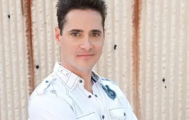 Seth Peterson Biography: Height, Age, Parents, Wife, Siblings, Net Worth, Movies, Children, TV Shows, Awards