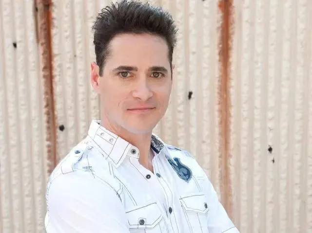 Seth Peterson Biography: Height, Age, Parents, Wife, Siblings, Net Worth, Movies, Children, TV Shows, Awards