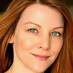 Elizabeth Anne Allen - Biography