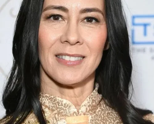 Amber Midthunder’s mother, Angelique Midthunder Bio: Husband, Age, Kids, Height, Net Worth, Parents, Movies & TV Shows