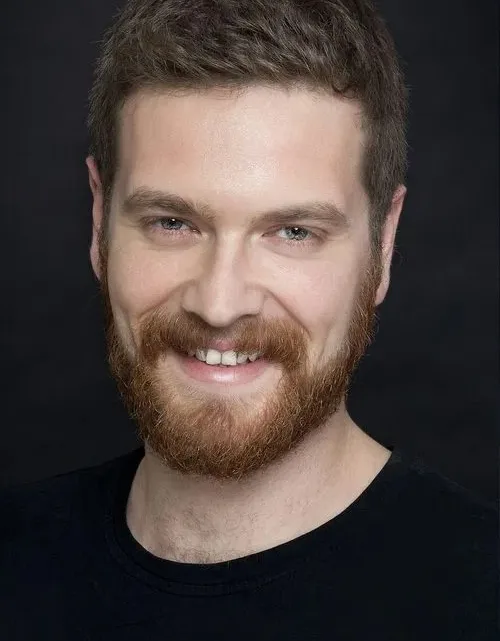 Engin Öztürk Biography: Age, Net Worth, Height, Parents, Siblings, Turkish Drama, Wiki