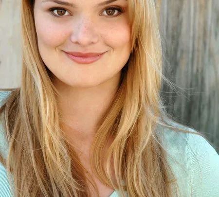 Sierra Edwards Biography: Age, Net Worth, Parents, Height, Movies & TV Shows, Career