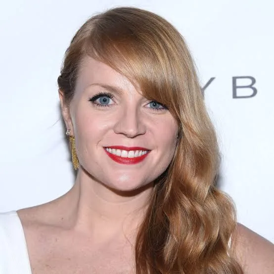 Emily Tarver - Biography