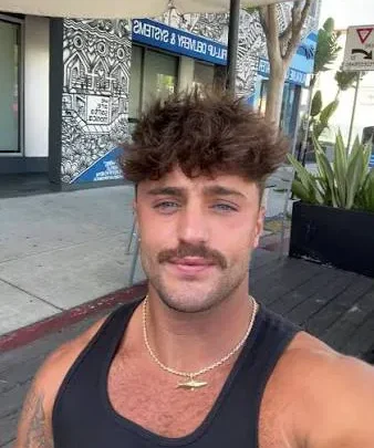 Jack Gentry Biography: TV Shows, Age, Net Worth, Fitness, Height, Girlfriend, Parents, Instagram
