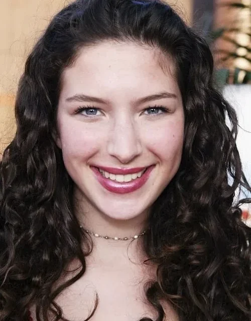 Clara Bryant Biography: Age, Height, Net Worth, Parents, Movies & TV Shows, Career