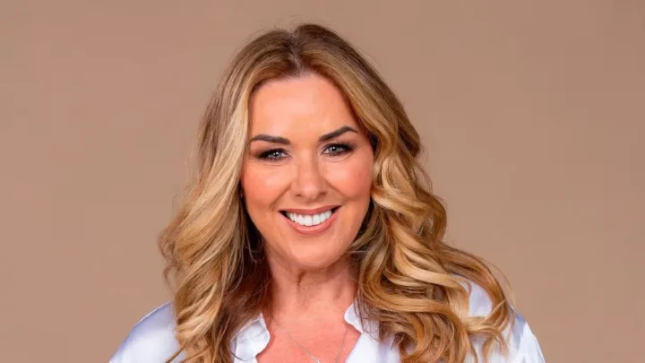 Claire Sweeney Biography: Age, Kids, Height, Net Worth, Parents, TV Shows, Husband, Songs, Movies
