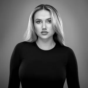Hope Lauren - Biography