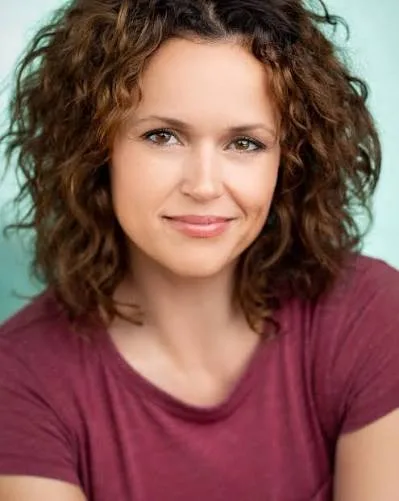 Tara Wilson - Biography