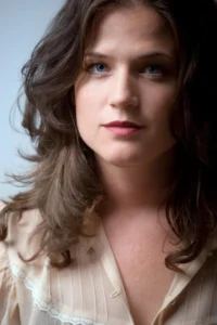 Renée Humphrey - Biography