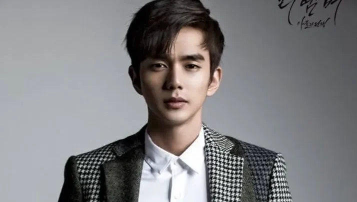 Yoo Seung-ho Biography: Age, Wife, Height, Net Worth, Parents, Movies & TV Shows, Siblings