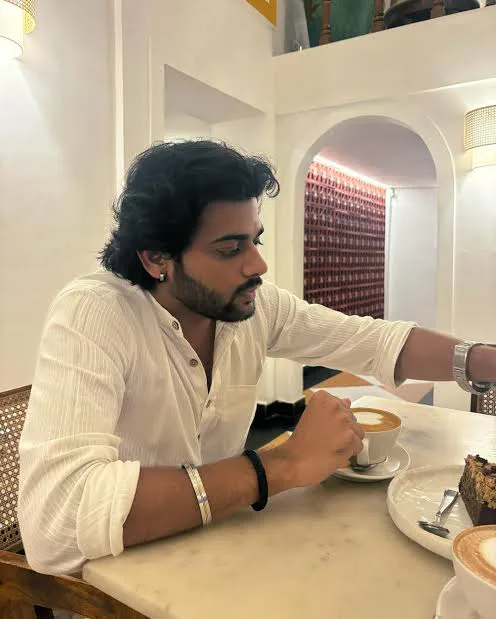 Kushal Dubey - Biography