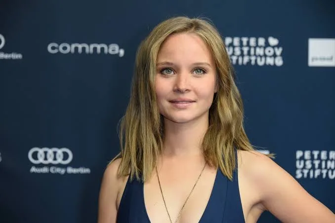 Sonja Gerhardt Biography: Age, Net Worth, Movies, Height, Instagram, Children, Awards