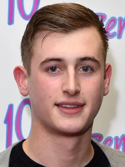Oliver Stokes Biography: Age, Height, Net Worth, Parents, TV Shows, Son, Career