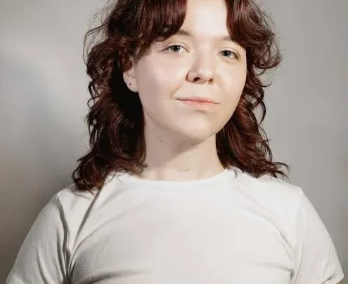 Lily Jackson Biography: Wikipedia, Age, Personal Life, Height, Net Worth, Parents, Movies, Fiancé, Photos, YouTube