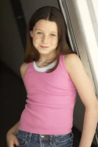 Kelsey Lewis - Biography
