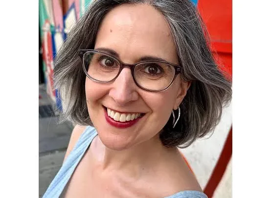 Stephanie D’Abruzzo Biography: Husband, Age, Height, Net Worth, Movies, Songs, TV Shows, Books, Instagram