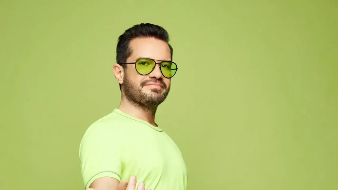 Ozan Doğuluu Biography: Girlfriend, Awards, Songs, Age, Height, Parents, Net Worth, Wikipedia, Instagram