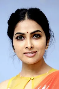 Divi Vadthya - Biography